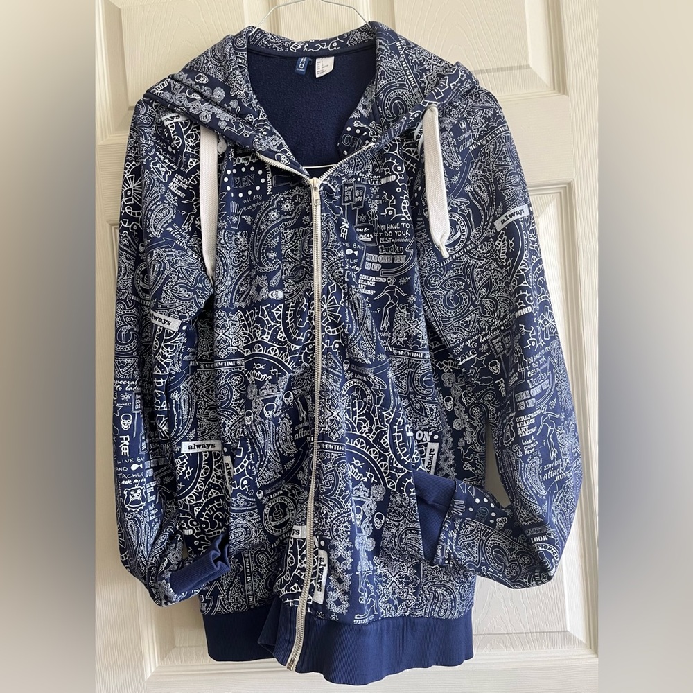 Men’s H&M Zip up Hooded Sweater. Size Large Color Blue/White